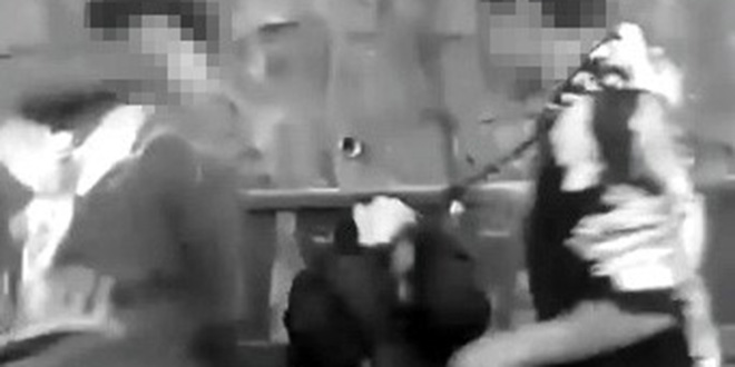 Önce özür dilettiler, sonra darp ettiler