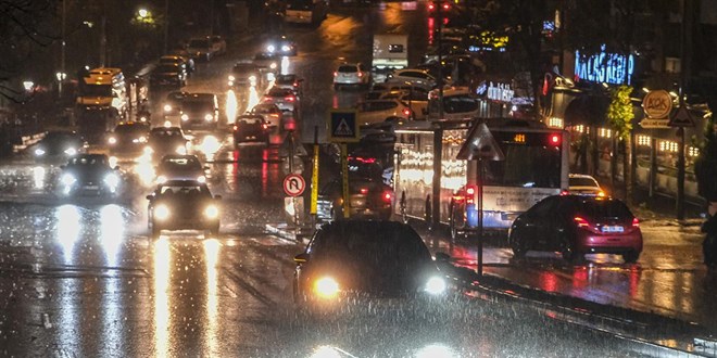 Meteoroloji saat verdi: Ankara'ya kuvvetli yağış geliyor
