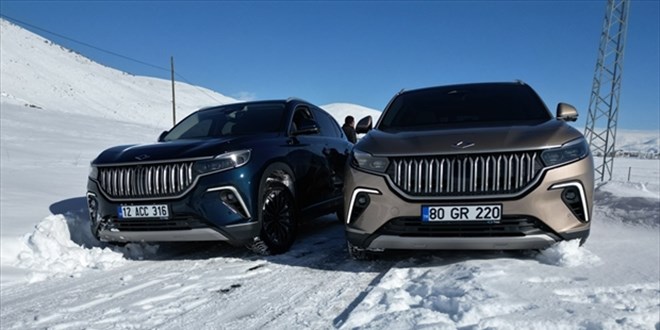 Türkiye'nin yerli otomobili Togg, Bingöl Karlıova'da karlı yollarda test edildi