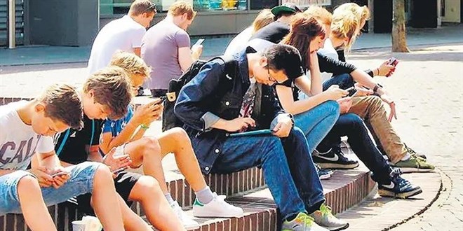 Genler sosyal medya bataklnda