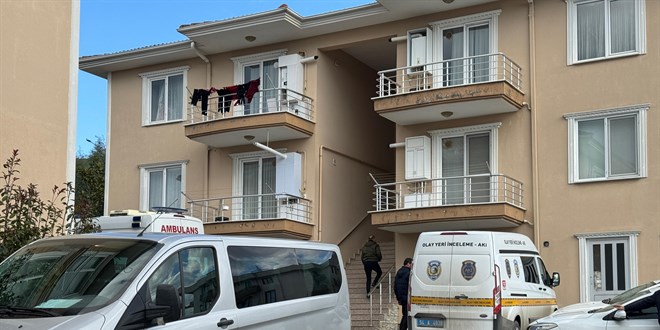 Karsn ve kzn silahla ldrp annesini yaralayan polis intihar etti