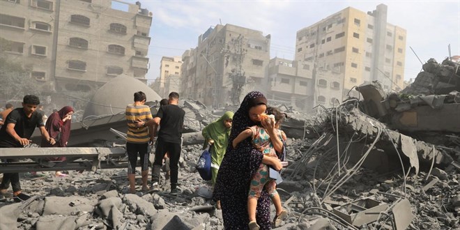 Gazze'de can kaybı 25 bin 105'e yükseldi