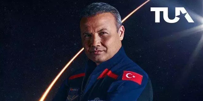 Trkiye'nin ilk astronotu Gezeravc'dan, uzayda 'TEKNOFEST pozu'