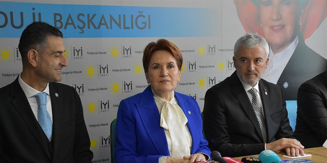Akşener: PKK'ya terörist diyemeyen DEM'li kafalara yönelmeyin