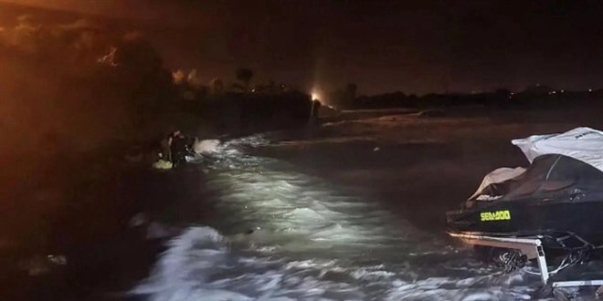 İzmir'in Dikili ilçesinde balıkçı teknesinin batması sonucu 3 kişi öldü