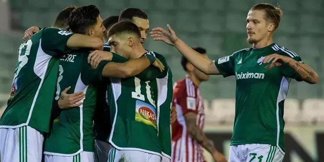 Fatih Terim'li Panathinaikos, Atina derbisini kazandı!
