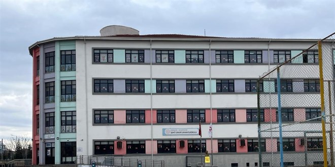 Aralarında kavga eden 6 öğretmenin başka okullara tayin edildi