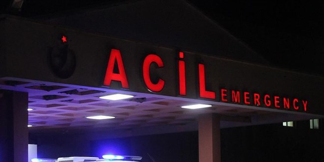 Anadolu Otoyolu'nda bariyere arpan minibsteki 1 kii ld, 3 kii yaraland