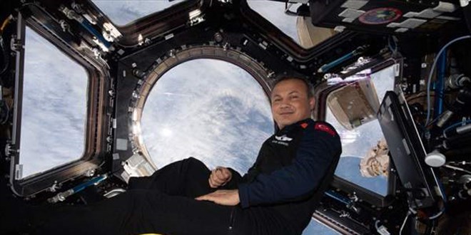 Astronot Alper Gezeravc'nn bugn Dnya'ya dnmesi planlanyor