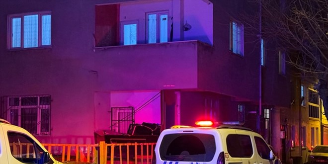 Anne babasını ve kardeşini öldüren zanlı tutuklandı