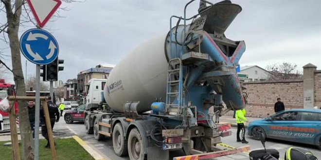 Mendil satan hamile kadın beton mikserinin altında kalarak öldü