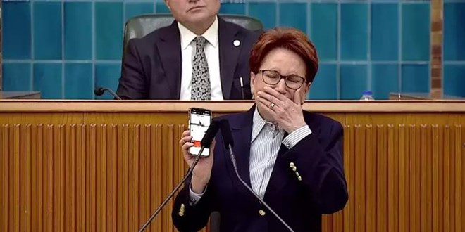 Meral Akşener grup kürsüsünde hüngür hüngür ağladı!