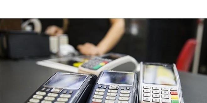 Üç kamu bankasından kredi kartı komisyonlarında indirim kararı
