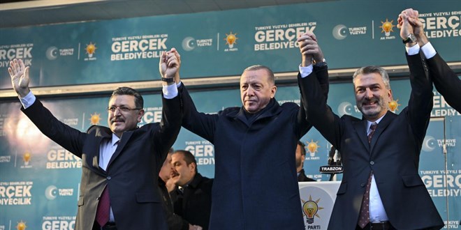 AK Parti'nin Trabzon ilçe belediye başkan adayları tanıtıldı