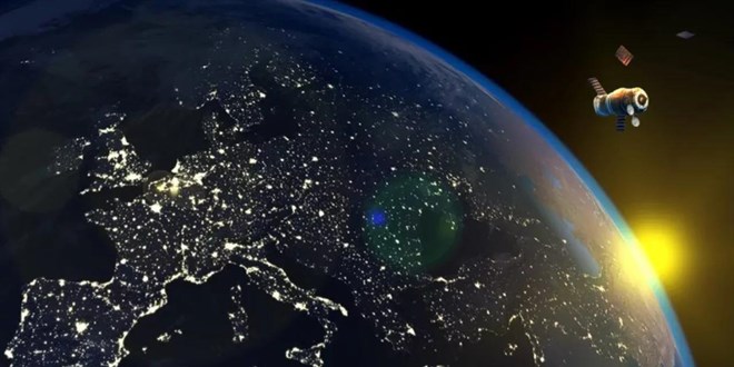 11 tonluk uydu Dünya'ya düşecek