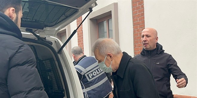 Sakarya'da komşusunu tüfekle öldüren zanlı tutuklandı