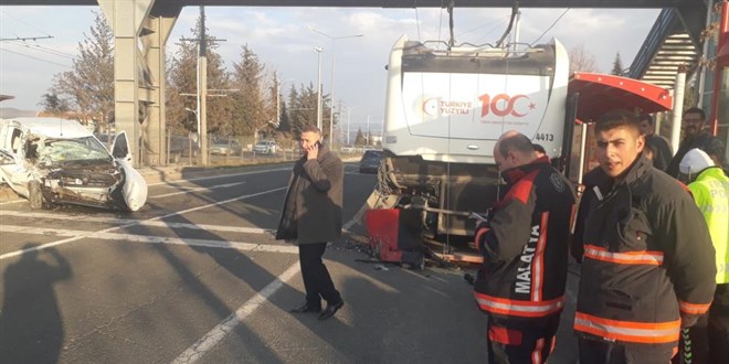 Malatya'da hafif ticari ara trambsle arpt: 1 l, 2 yaral