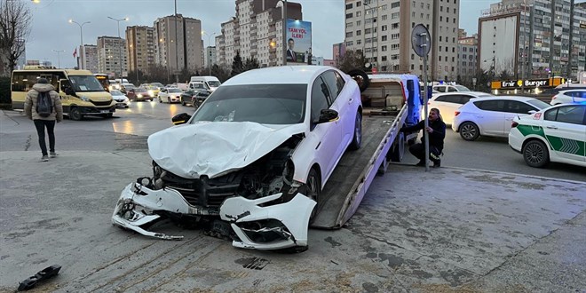 Beylikdüzü'nde 3 yayaya çarpan sürücü tutuklandı