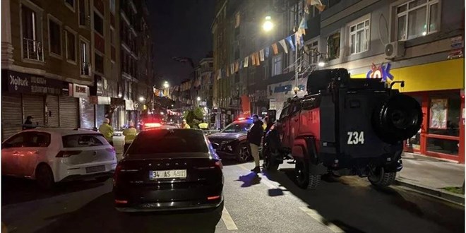 Kağıthane'de motosikletli şahıslar devriye gezen bekçiyi vurdu