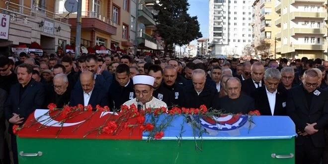 TÜRK-İŞ Genel Başkan Yardımcısı Pevrul Kavlak'a veda