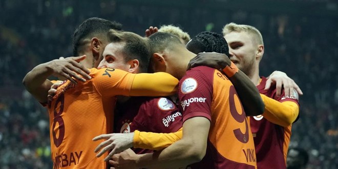 Galatasaray, Sper Lig'de 15 matr yenilmiyor