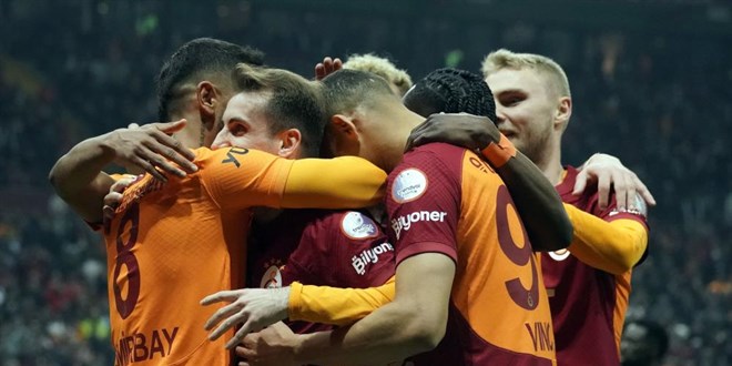 Galatasaray, Süper Lig'de 15 maçtır yenilmiyor