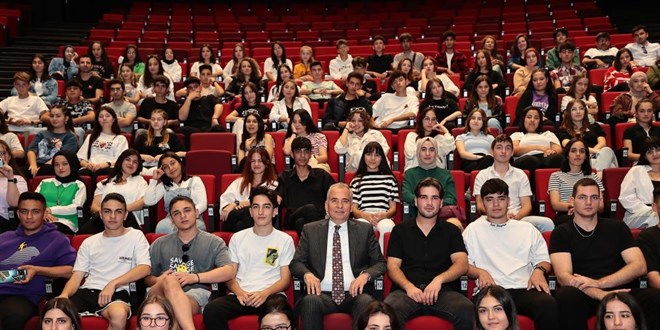 Gençlerin sınav ücreti büyükşehirden