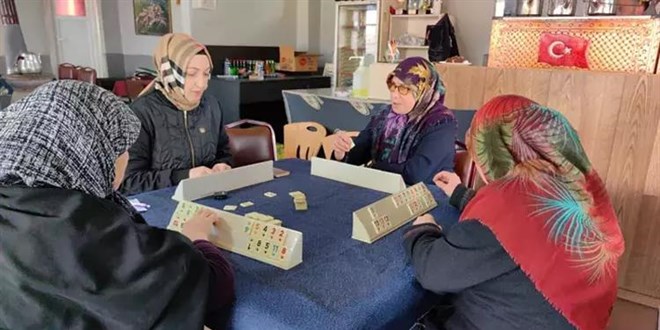 Yılda 1 gün gerçekleştirilen gelenek; kadınlar kahvede, erkekler evde