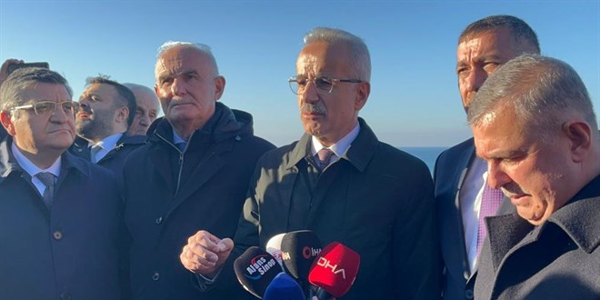 Bakan Uraloğlu: Sinop Çevre Yolunu kısa sürede hayata geçireceğiz