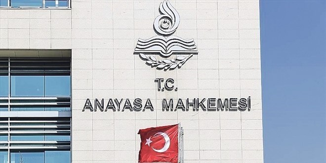 AYM'nin Cumhurbaşkanlığı personeli hakkındaki kararı neler içeriyor?