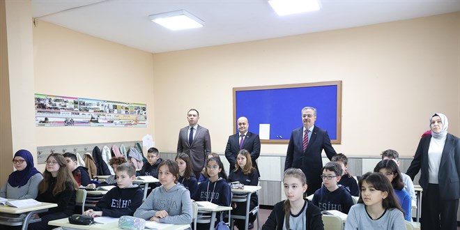 Edirne'de okullarda ilk dersler 'Bağımlıkla mücadele' dersi ile başladı