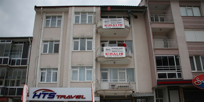 Kütahyalı KOAH hastası ev sahibi 'sigara içmeyen' kiracı arıyor