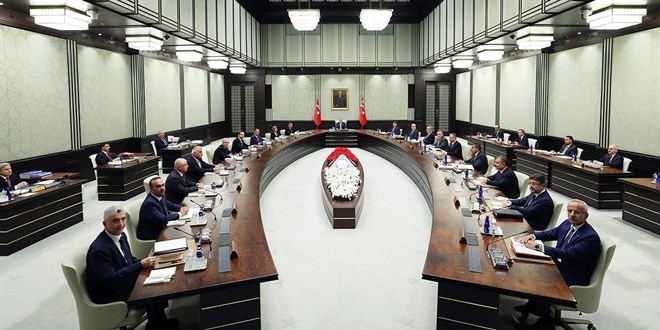 Kabine toplanıyor: Masada ekonomi, terör ve atamalar var