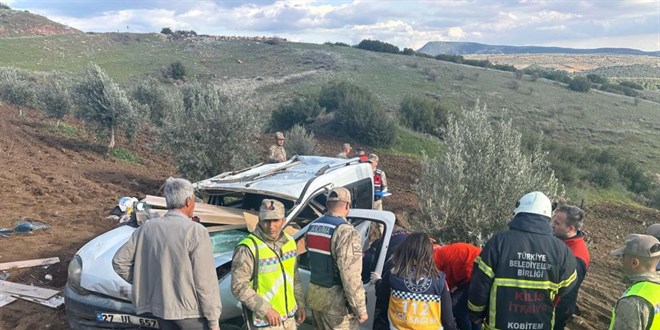 Virajı alamayan otomobil şarampole uçtu: 1 ölü