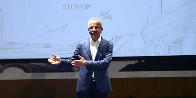 Bakan Uraloğlu: Milli maç 90 dakika, Ankara-İstanbul arası 80 dakika olacak