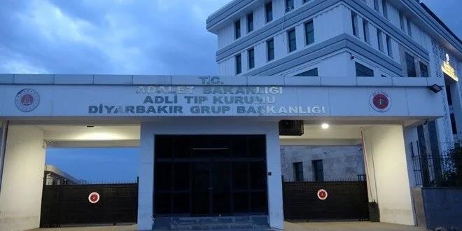Diyarbakır'da amca çocuklarının kavgası kanlı bitti: 1 ölü, 1 yaralı