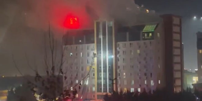 11 katl rezidansta korkutan yangn: 40 kii itfaiye ekiplerince kurtarld