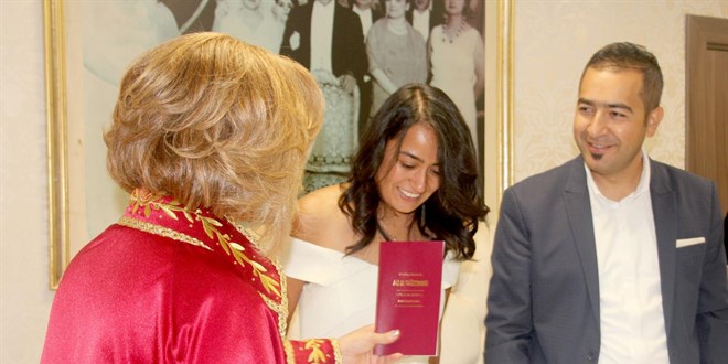 Nikah ile düğün tarihi uyuşmayan çiftlere yeni hizmet 'temsili nikah memuru'