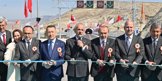 Nallıhan Köprüsü ve Kuş Cenneti Tüneli hizmete girdi