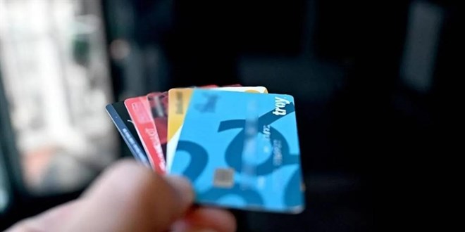 Kredi kartı nakit avans ve taksit sayıları düşürüldü