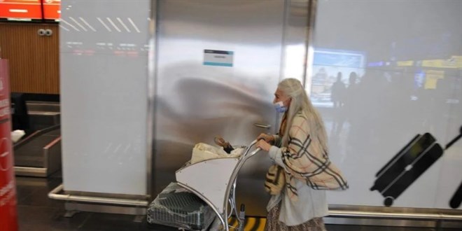 Terminal filmi gerçek oldu: İstanbul Havalimanı akademisyenin evi oldu