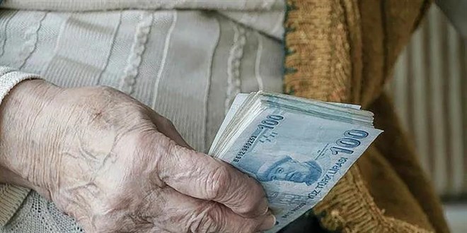 'Emekli kart' yolda: Kimler yararlanacak? te destek paketi