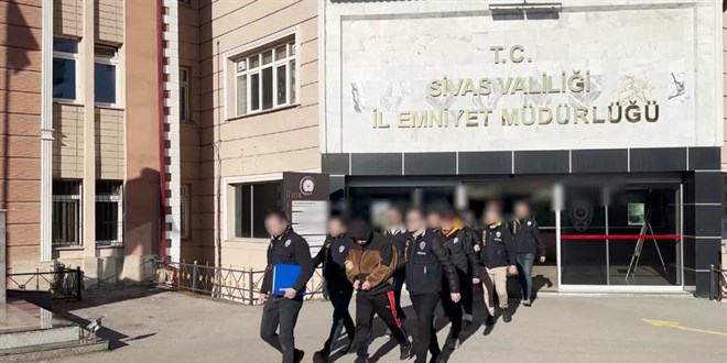 'Forex yatrm' vaadiyle vurgun, binlerce lira dolandrdlar