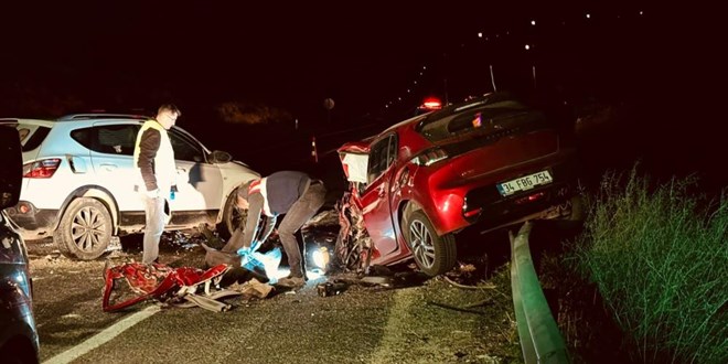 Şanlıurfa'da iki otomobil çarpıştı: 1 ölü, 2 yaralı