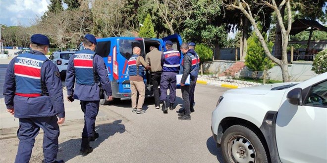 Manisa'da PKK terör örgütüne operasyon: 2 kişi tutuklandı