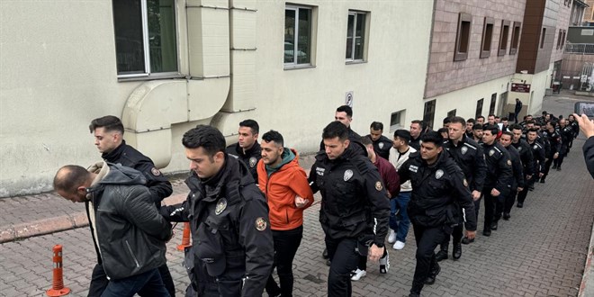 'Mahzen-9' operasyonlarnda Kayseri'de yakalanan 13 kii tutukland