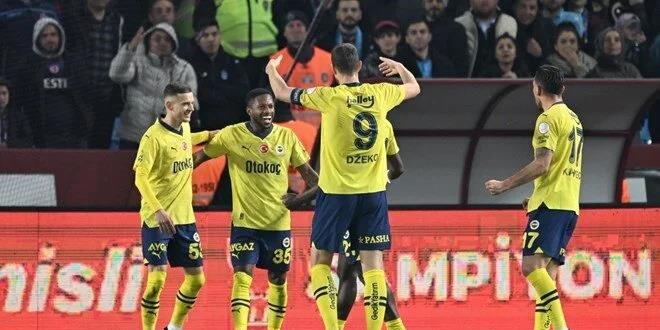 Dev maçta 5 gol: Fenerbahçe, zirve takibini sürdürüyor