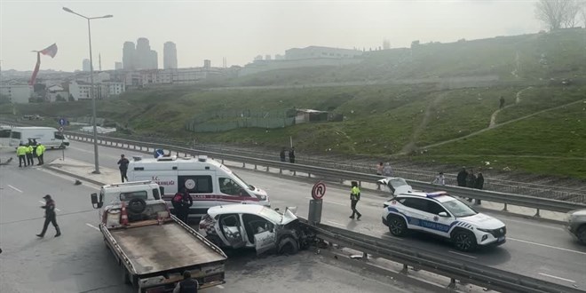 Sürücü kursu aracının karıştığı kazada eğitmen öldü, 2 kişi yaralandı
