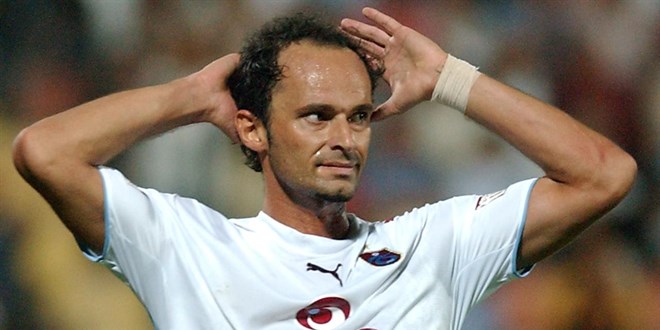 Eski milli futbolcu Ersen Martin hayatını kaybetti