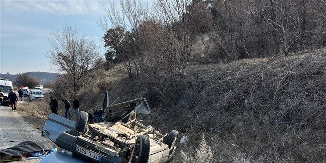 Isparta'da otomobilin devrilmesi sonucu 1 kişi öldü, 2 kişi yaralandı